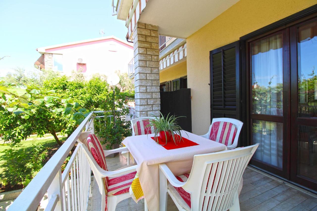 Biskupije 1158 Apartman *