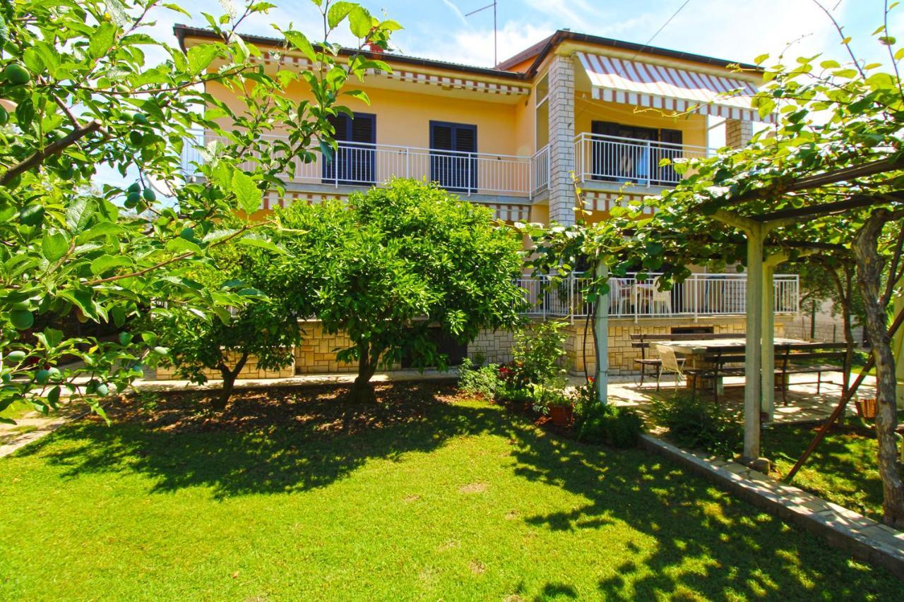 Biskupije 1158 Apartment