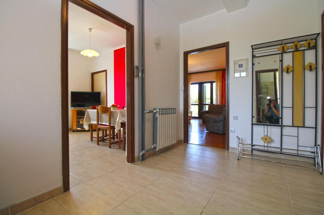 Biskupije 1158 Apartman *