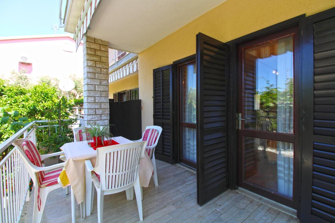 Apartman Biskupije 1158 *